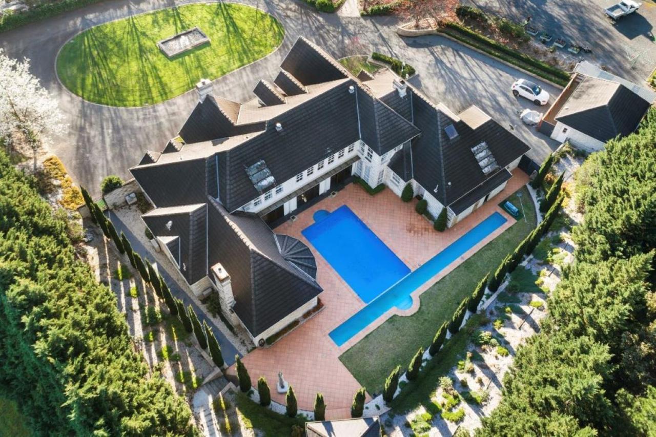 Montfort Manor ทาแรลกอน ภายนอก รูปภาพ