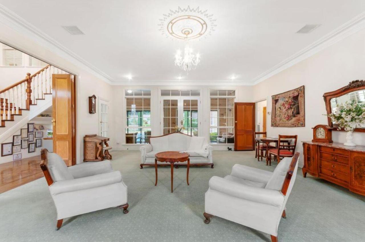 Montfort Manor ทาแรลกอน ภายนอก รูปภาพ