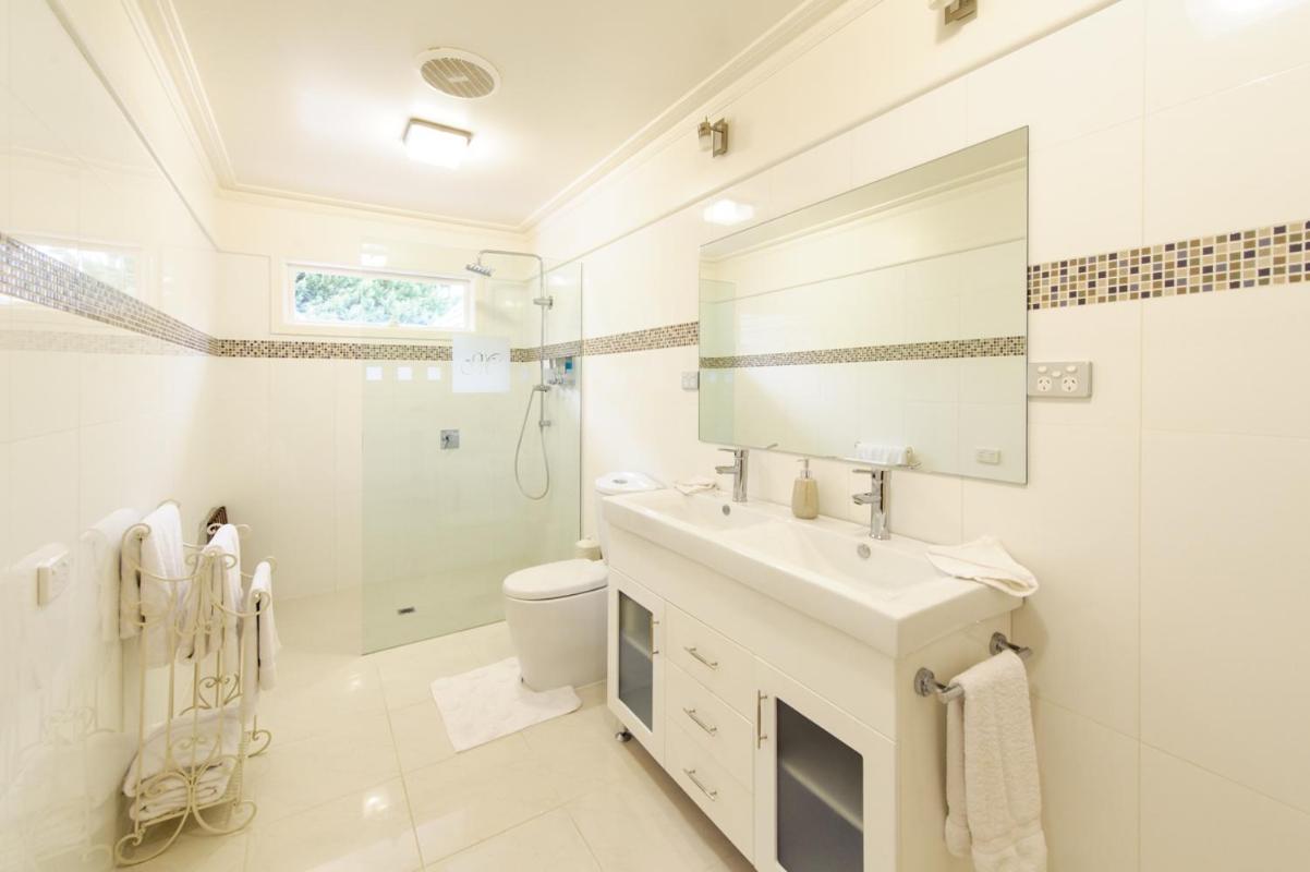 Montfort Manor ทาแรลกอน ภายนอก รูปภาพ