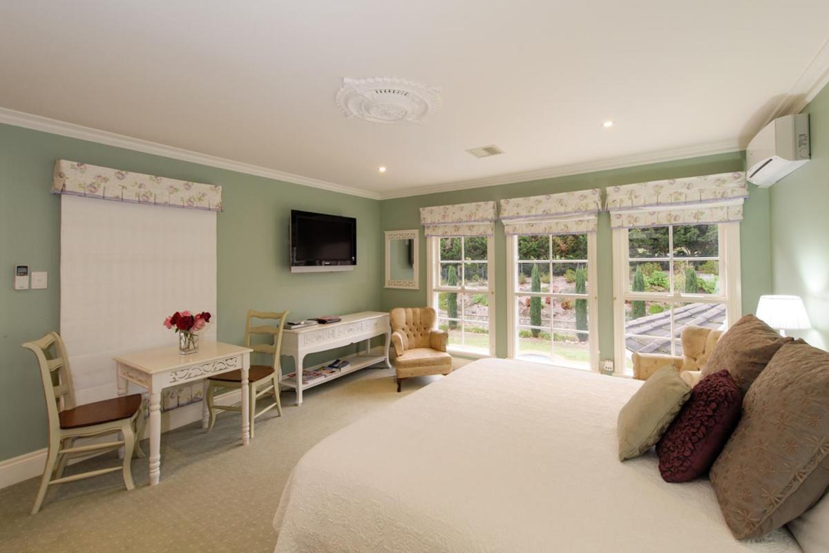 Montfort Manor ทาแรลกอน ภายนอก รูปภาพ