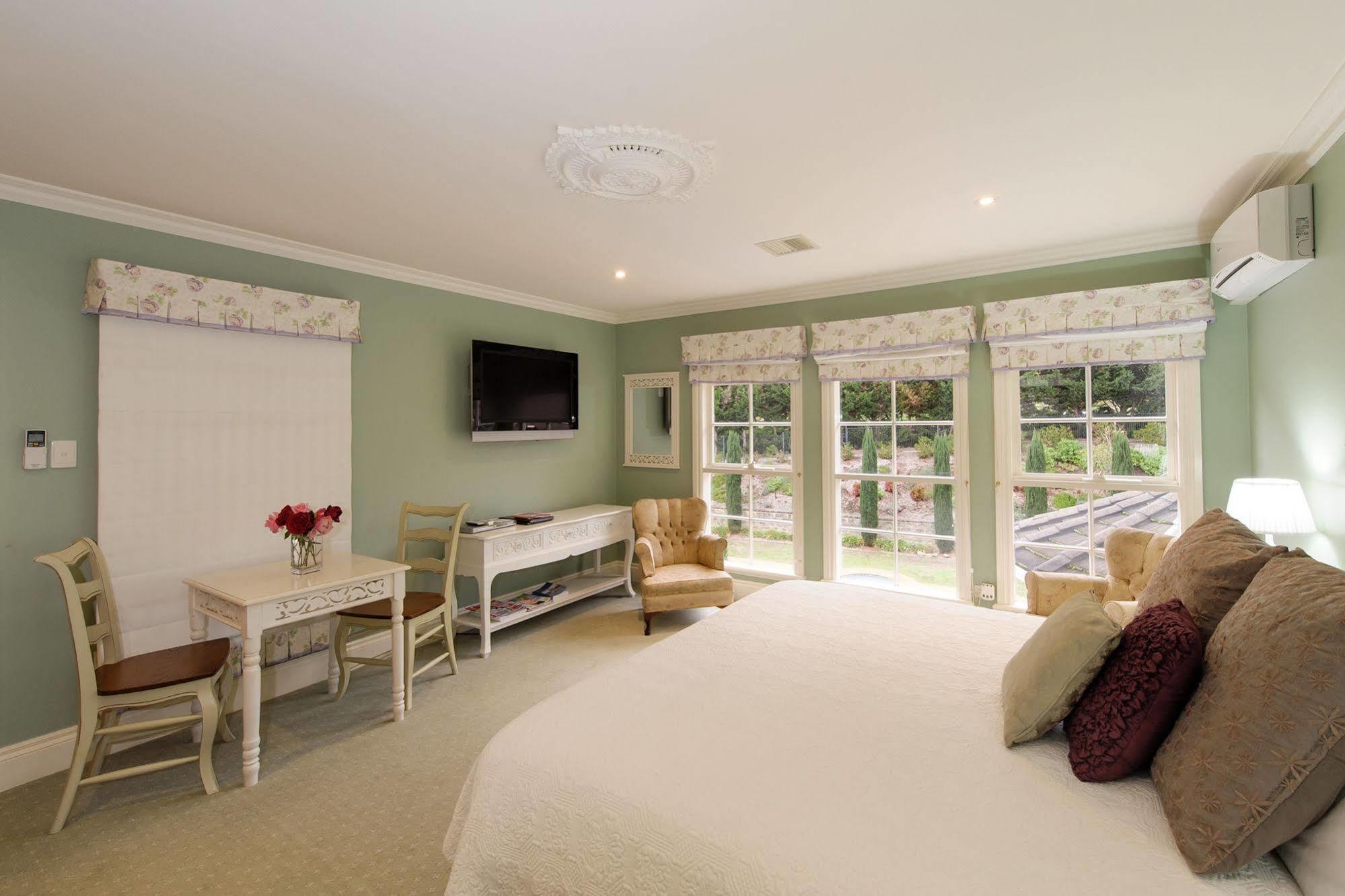 Montfort Manor ทาแรลกอน ภายนอก รูปภาพ